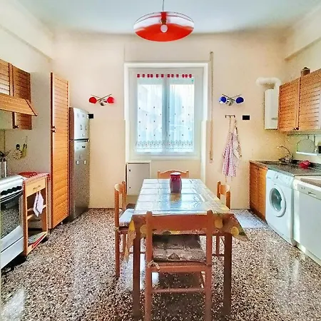 San Martino Appartament Con Parcheggio Privato * Genoa