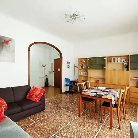 San Martino Appartament Con Parcheggio Privato Apartment *